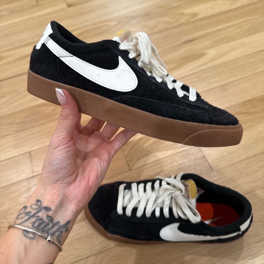 Women’s Nike Blazer